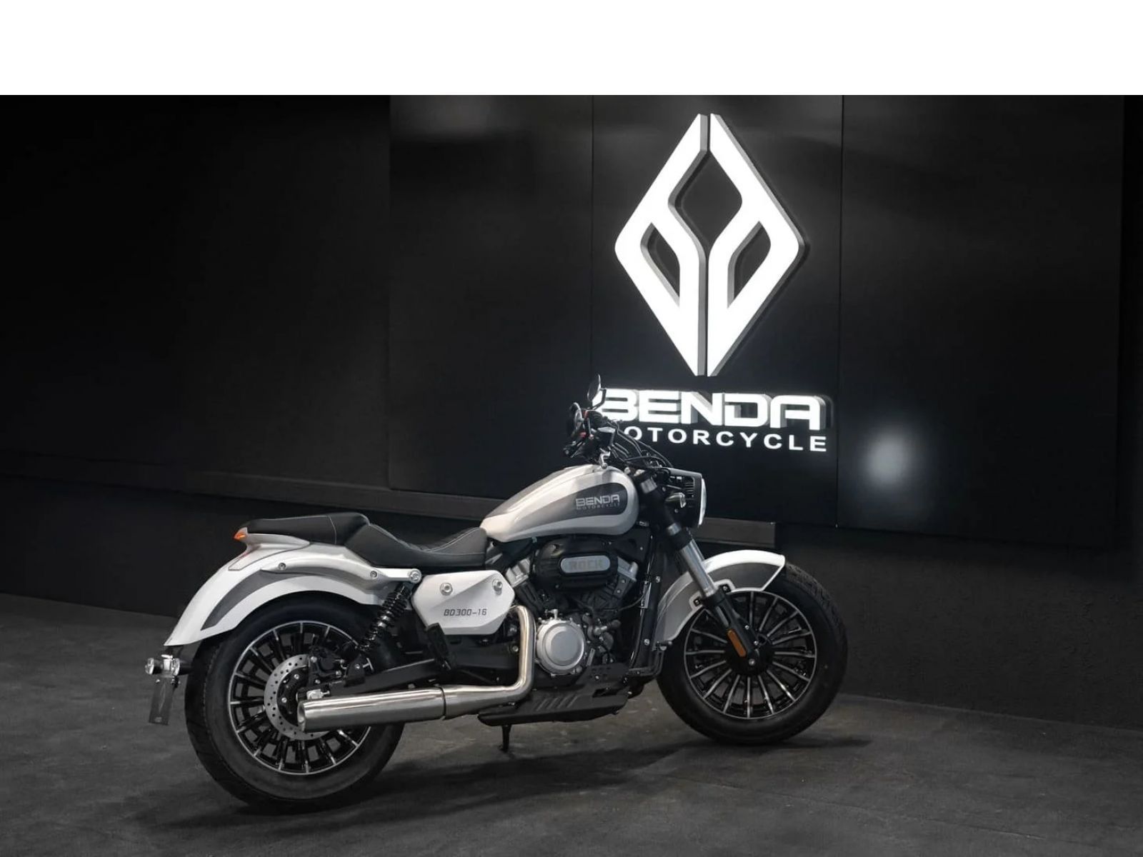 Круизер BENDA Rock 300 (WHITE) 2026